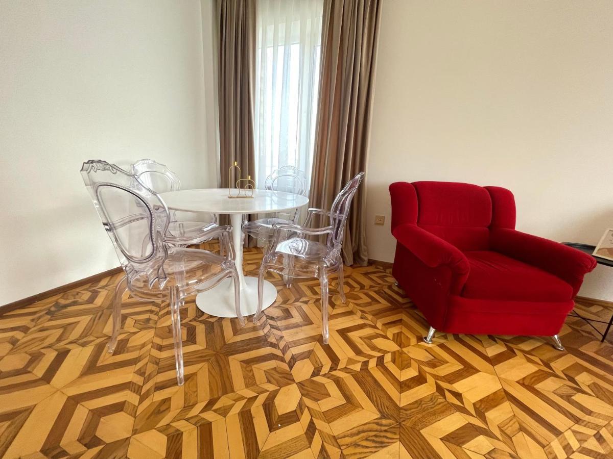 Flame Towers View Apartment Baku Exteriör bild